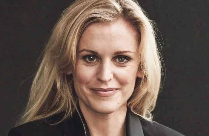 160114_DENISEGOUGH_S03_154-1_F1-700x455