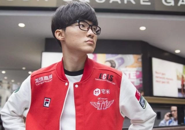 faker-outplay-1v2-league-legends