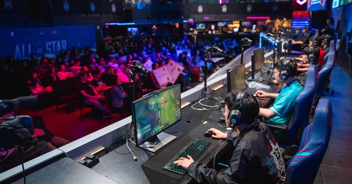 alienware, league of legends,
