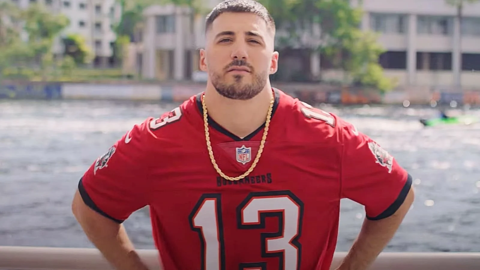 Nickmercs i jep fund thashethemeve, zgjat kontratën me Twitch
